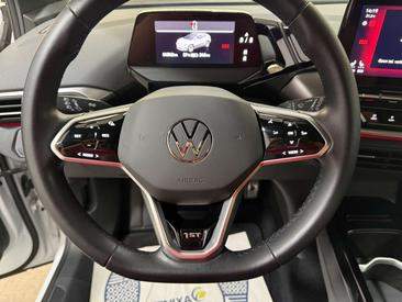 Volkswagen ID.4 Pro Performance — photo 15
