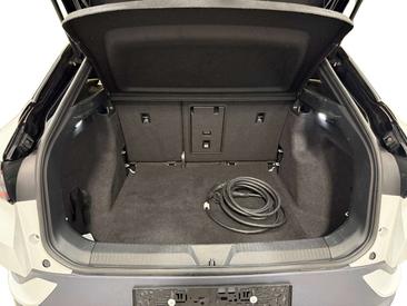 Volkswagen ID.4 Pro Performance — photo 24