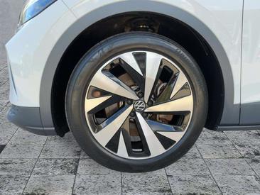 Volkswagen ID.4 Pro Performance — photo 7