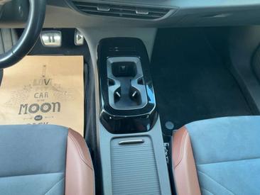 Volkswagen ID.4 Pro Performance — photo 16