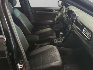 Volkswagen T-Roc 1.5 TSI — photo 15