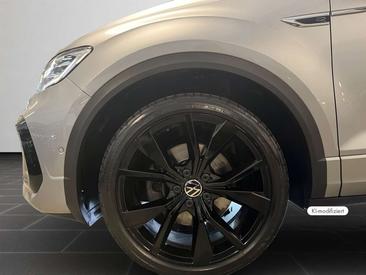 Volkswagen T-Roc 2.0 TSI 4MOTION — photo 8