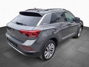 Volkswagen T-Roc 1.5 TSI — photo 4