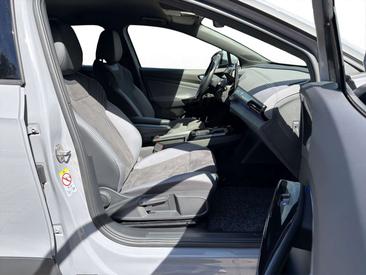 Volkswagen ID.4 Pro Performance — photo 2
