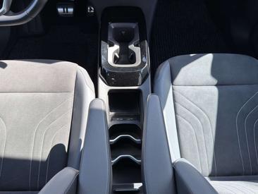 Volkswagen ID.4 Pro Performance — photo 5