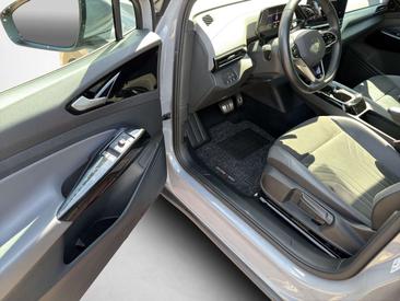 Volkswagen ID.4 Pro Performance — photo 13