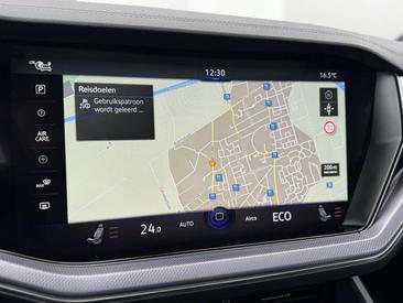 Volkswagen Touareg R EHybrid — photo 14