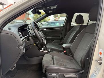 Volkswagen T-Roc 1.5 TSI — photo 4