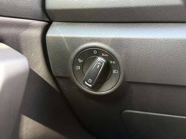 Volkswagen T-Roc 1.5 TSI — photo 37