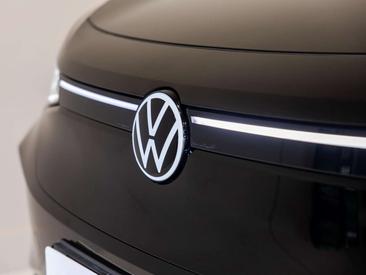 Volkswagen ID.4 Pro — photo 11