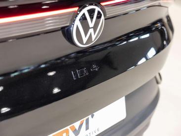 Volkswagen ID.4 Pro — photo 16
