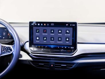 Volkswagen ID.4 Pro — photo 30