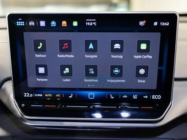 Volkswagen ID.4 Pro — photo 31