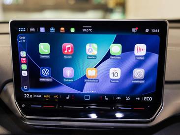 Volkswagen ID.4 Pro — photo 32