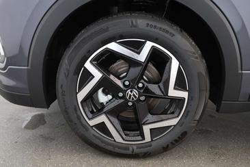 Volkswagen T-CROSS 1.5 TSI — photo 8