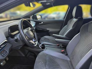 Volkswagen ID.5 Pro — photo 8