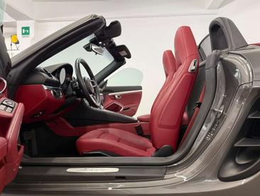 Porsche 718 Cabriolet Boxster — photo 13