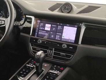 Porsche Macan I S — photo 10
