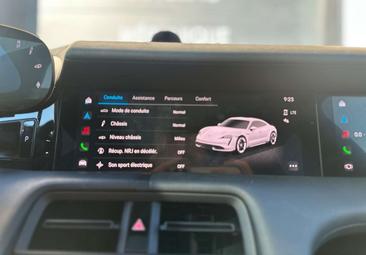 Porsche Taycan 4S — photo 13