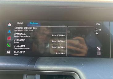 Porsche Taycan 4S — photo 21