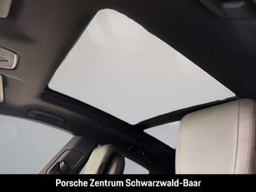 Porsche Macan I 4 Electric — photo 14