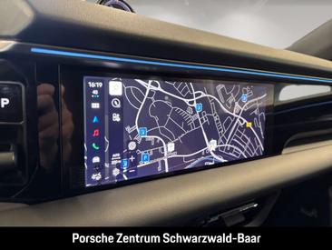 Porsche Macan I 4 Electric — photo 17