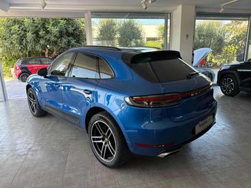 Porsche Macan — photo 2