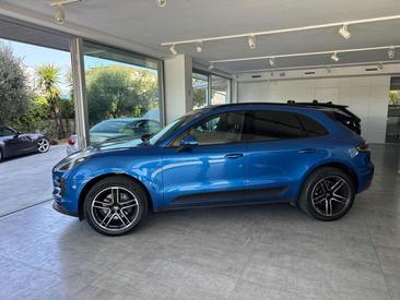 Porsche Macan — photo 4