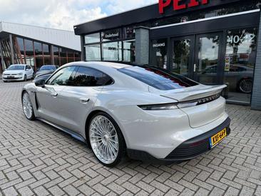 Porsche Taycan GTS — photo 6