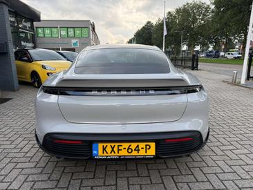 Porsche Taycan GTS — photo 7