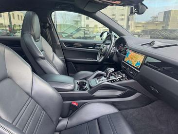 Porsche Cayenne III — photo 18
