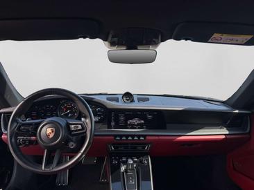 Porsche 911 Carrera S — photo 11