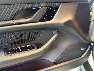 Porsche Taycan GTS — photo 21