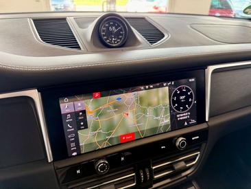 Porsche Macan I GTS — photo 20