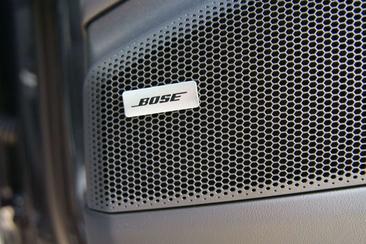 Porsche Macan I 4 Electric — photo 15