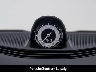 Porsche Taycan Turbo — photo 25