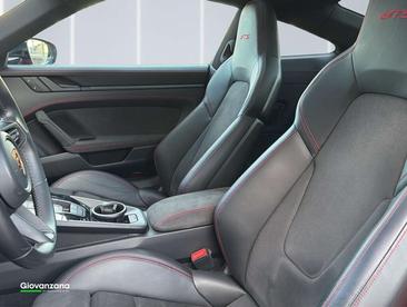 Porsche 911 Carrera 4 GTS — photo 8