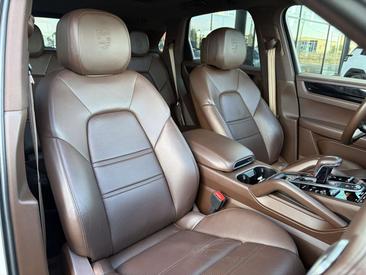 Porsche Cayenne III — photo 22