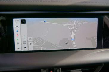 Porsche Macan I 4 Electric — photo 23