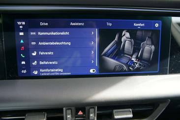 Porsche Macan I 4 Electric — photo 27
