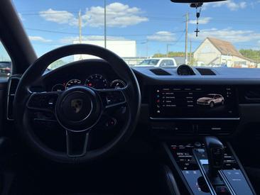 Porsche Cayenne III — photo 33