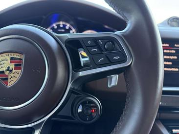 Porsche Cayenne III — photo 35