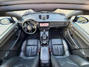 Porsche Macan — photo 12