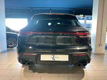 Porsche Macan — photo 4
