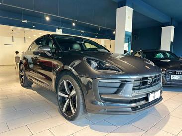 Porsche Macan — photo 5