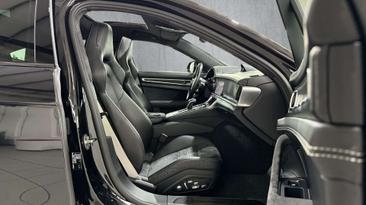 Porsche Panamera GTS — photo 16