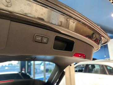 Porsche Macan — photo 31