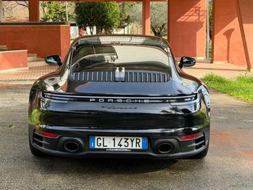 Porsche 911 Carrera 4S — photo 5