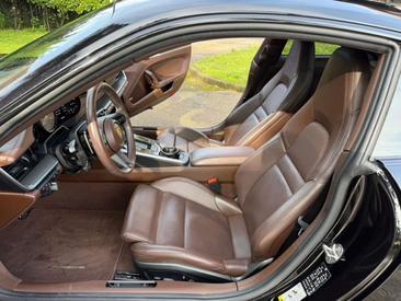 Porsche 911 Carrera 4S — photo 9