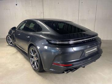 Porsche Panamera — photo 3